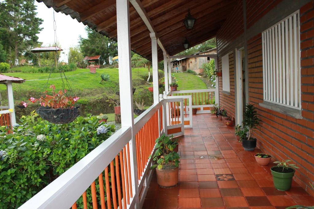 La Gaviota Bnb Bed and Breakfast Filandia Exteriör bild